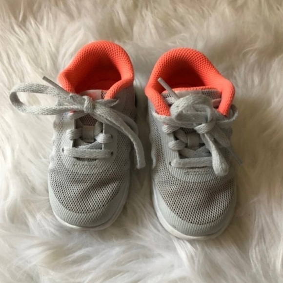 Nike Air Max Invigor(TD) Tennis Shoes Size 5c - Picture 1 of 5